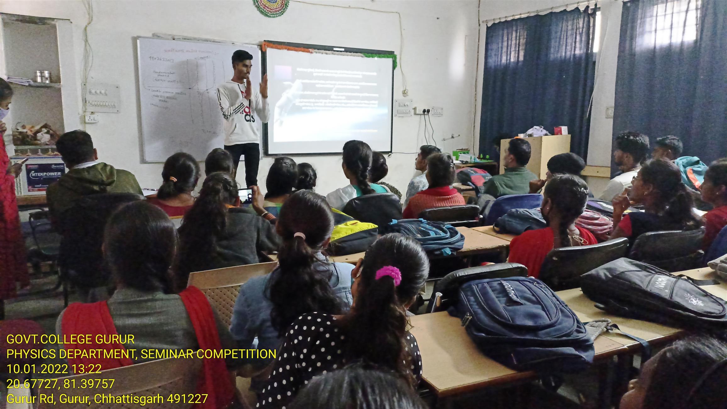 PPT Presentation Competition (Physics Department) - Photo Govt. college Gurur